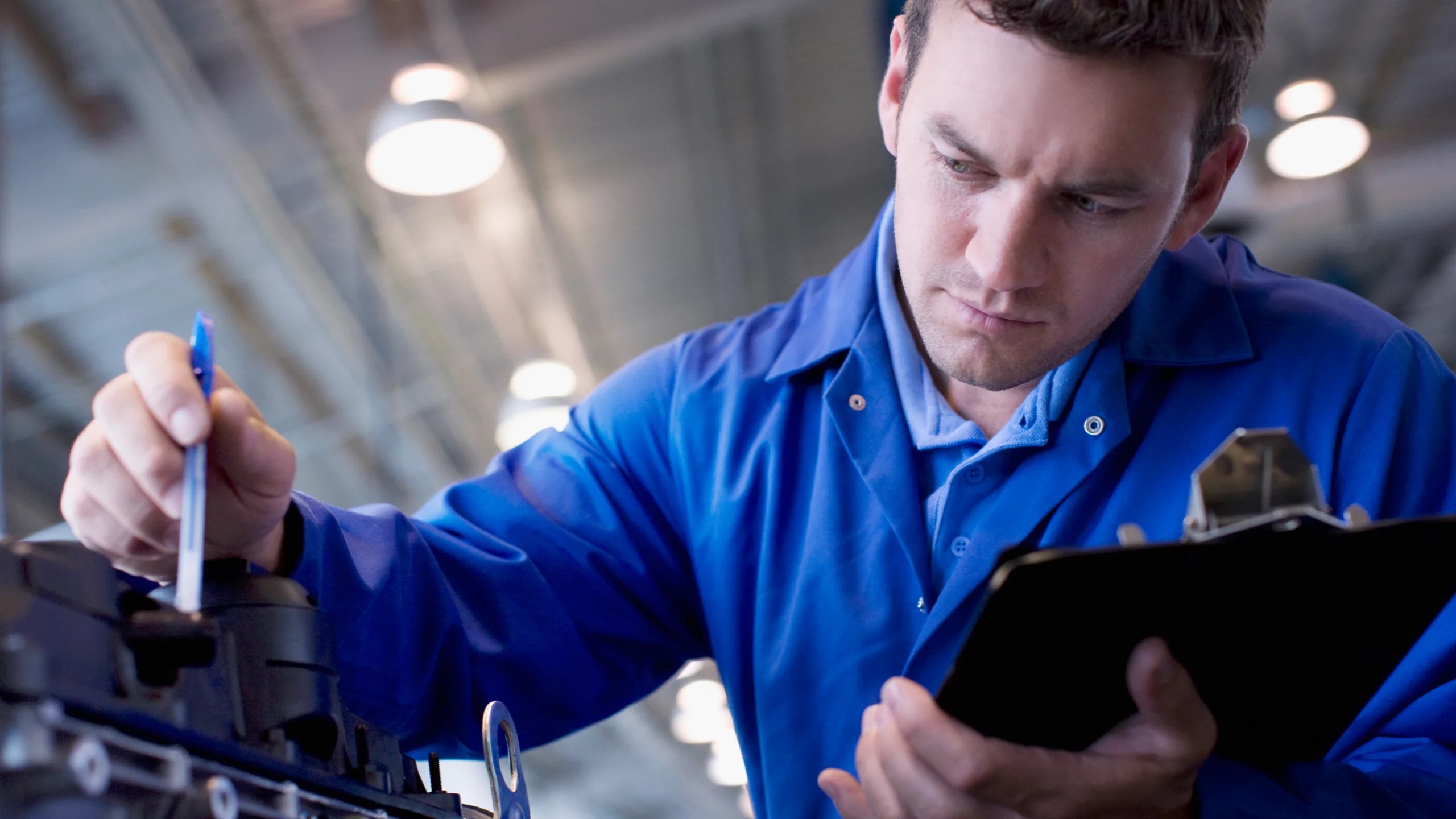 Контролер качества продукции и технологического процесса